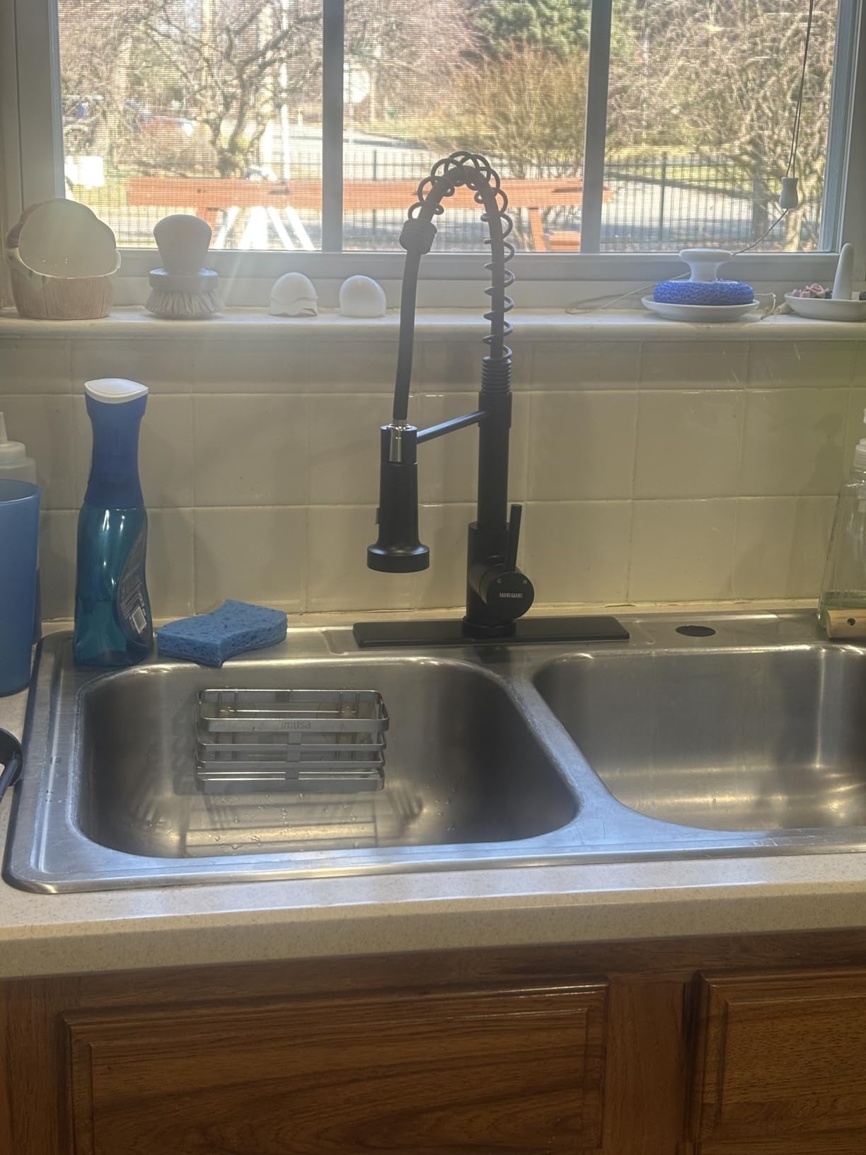 WEWE Touchless Kitchen Faucet with Pull Down Sprayer - Single Handle Kitchen Faucets Smart Motion Sensor Stainless Steel Brushed Nickel Sink Faucet customer photo 1