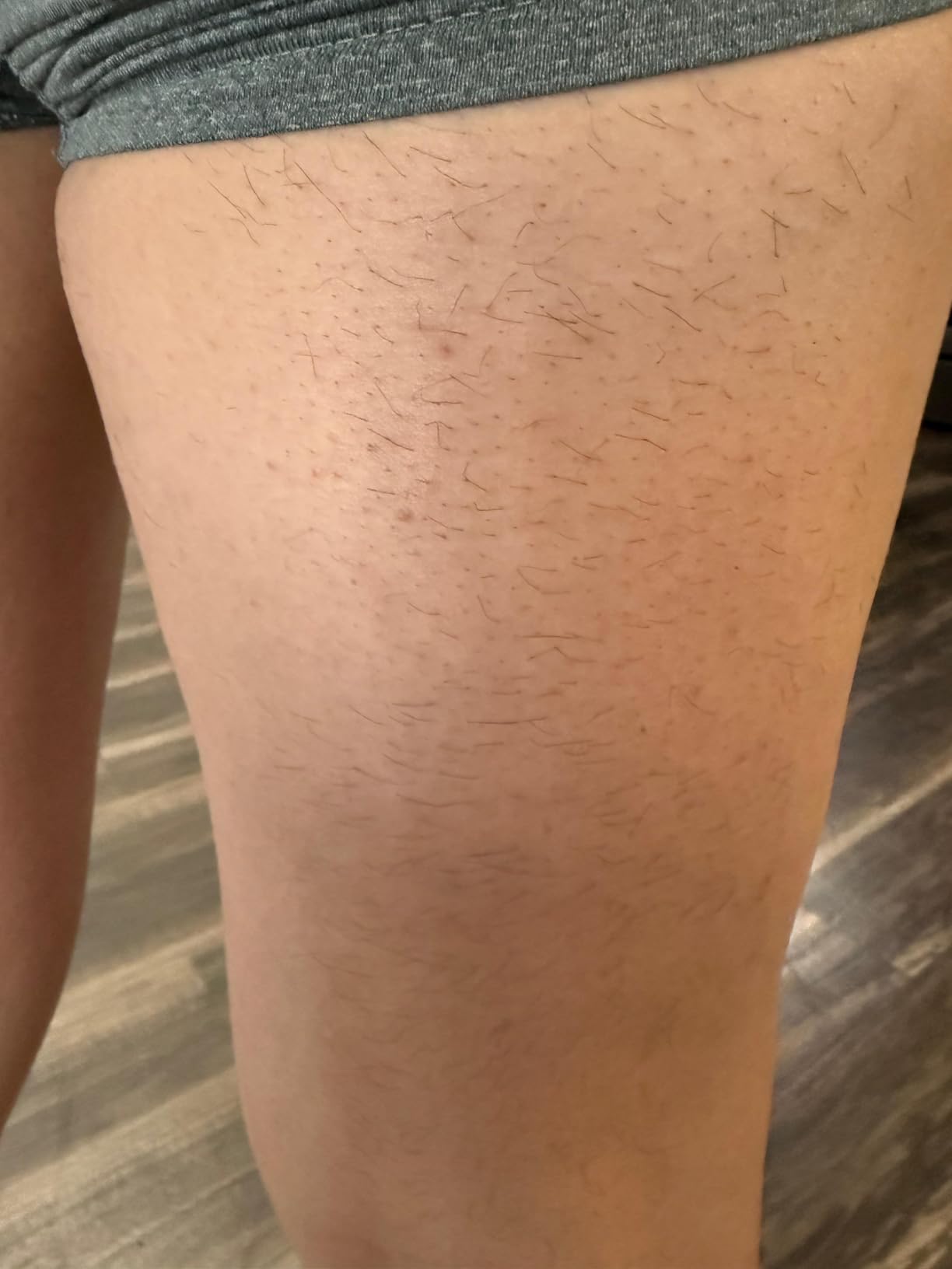 Philips Norelco One 360 Hybrid Face, Electric Beard Trimmer and Shaver, with 360 Technology, 1x 360 for Face, 5in1 Adjustable Comb, Model QP2724/90 customer photo 1