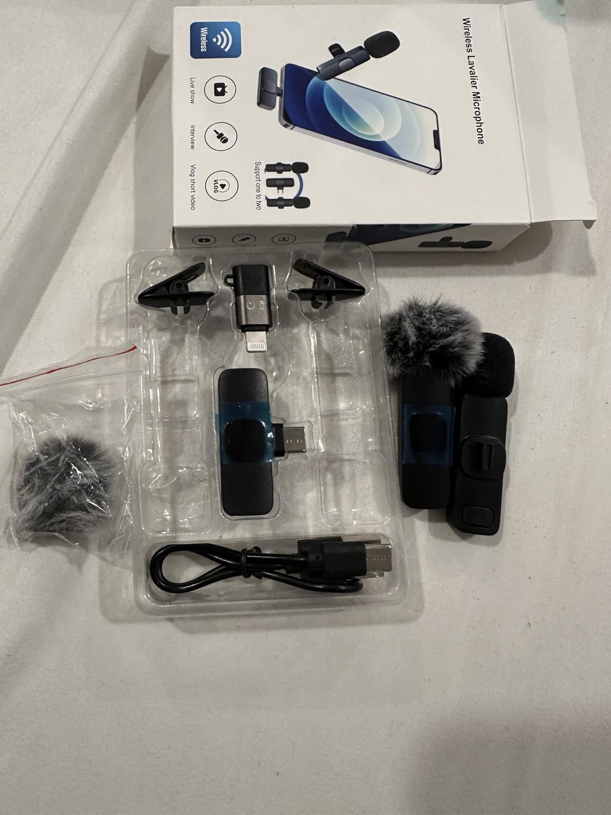 Labstandard Professional Wireless Lavalier Lapel Microphone for iPhone, iPad, mini Video Recording Mic for Interview Video Podcast Vlog YouTube&Livestream, Noise Reduction, Plug &Play customer photo 1