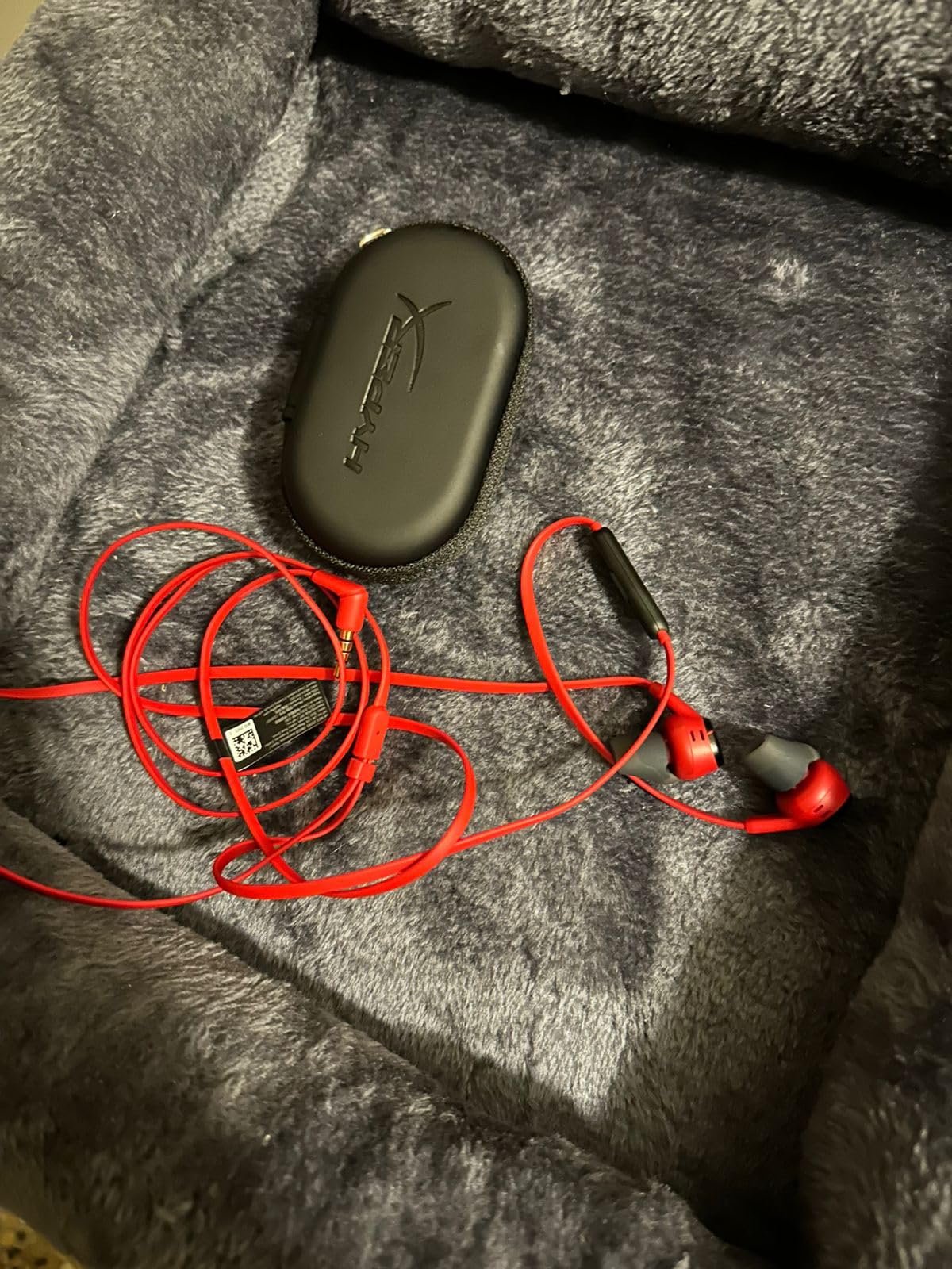 HyperX Cloud Earbuds II - 14mm Drivers, Four Eartips, Hard-Shell Carrying Case, Low-Profile 90° Plug, 3.5mm Plug, Built-in Microphone, Multi-Function Button, PC, Mobile, Nintendo Switch - Red customer photo 1