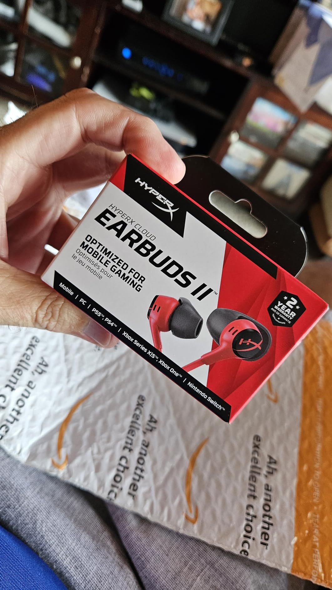HyperX Cloud Earbuds II - 14mm Drivers, Four Eartips, Hard-Shell Carrying Case, Low-Profile 90° Plug, 3.5mm Plug, Built-in Microphone, Multi-Function Button, PC, Mobile, Nintendo Switch - Red customer photo 2