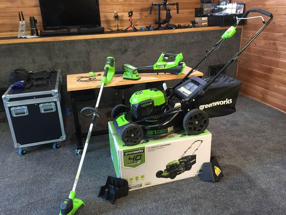 Greenworks 60V 8