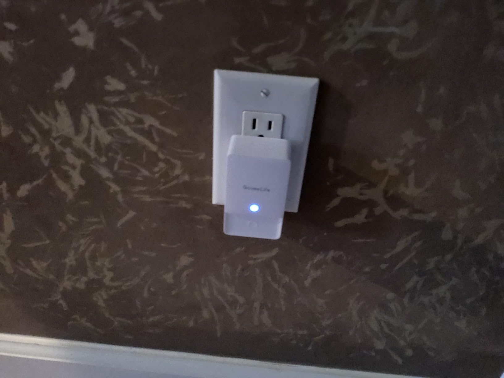 GoveeLife Premium Smart Water Leak Detector 2 with 1968ft Ultra-Long Range, WiFi Water Sensor with SMS/Email/APP Push and Sound Alarm, 5-Year Battery Life, Suitable for Home, Basement, Kitchen, 6 Pack customer photo 2