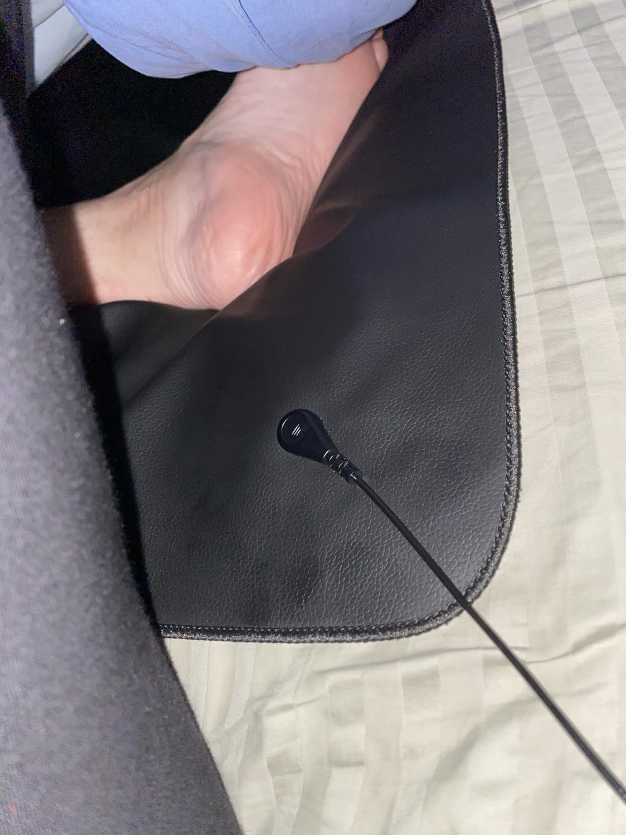 Grounding Mat for Feet (13x29in) - Earth Connected Wellness for Pain Relief, Muscle Tension & Relaxation - Travel Size Grounding Pad with Outlet Tester by Earth and Moon customer photo 1