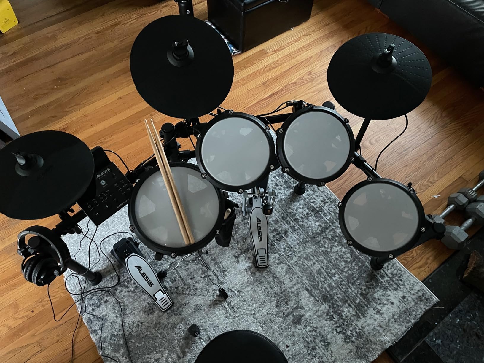 Alesis Nitro Max Kit Compact Electric Drum Kit with Quiet Mesh Pads, 10