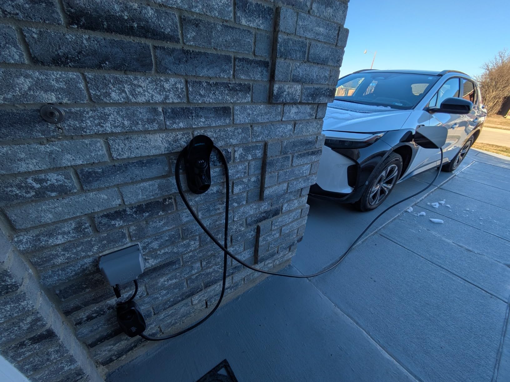 Lectron Level 1 EV Charger - ETL Certified, 120V, 15 Amp, 16 ft Extension Cord & J1772 Cable - Portable Electric Car Charger for J1772 EVs and Plug-in Hybrid Vehicles customer photo 1