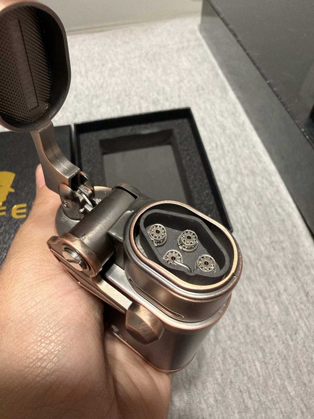 XIFEI Cigar Lighter 4 Jet Flame Torch Lighter with Cigar Holder, Windproof Rocker Arm Lighter Adjustable Flame, Refillable Butane Lighter Smoking Lighters Gift for Men (Bronze) customer photo 2