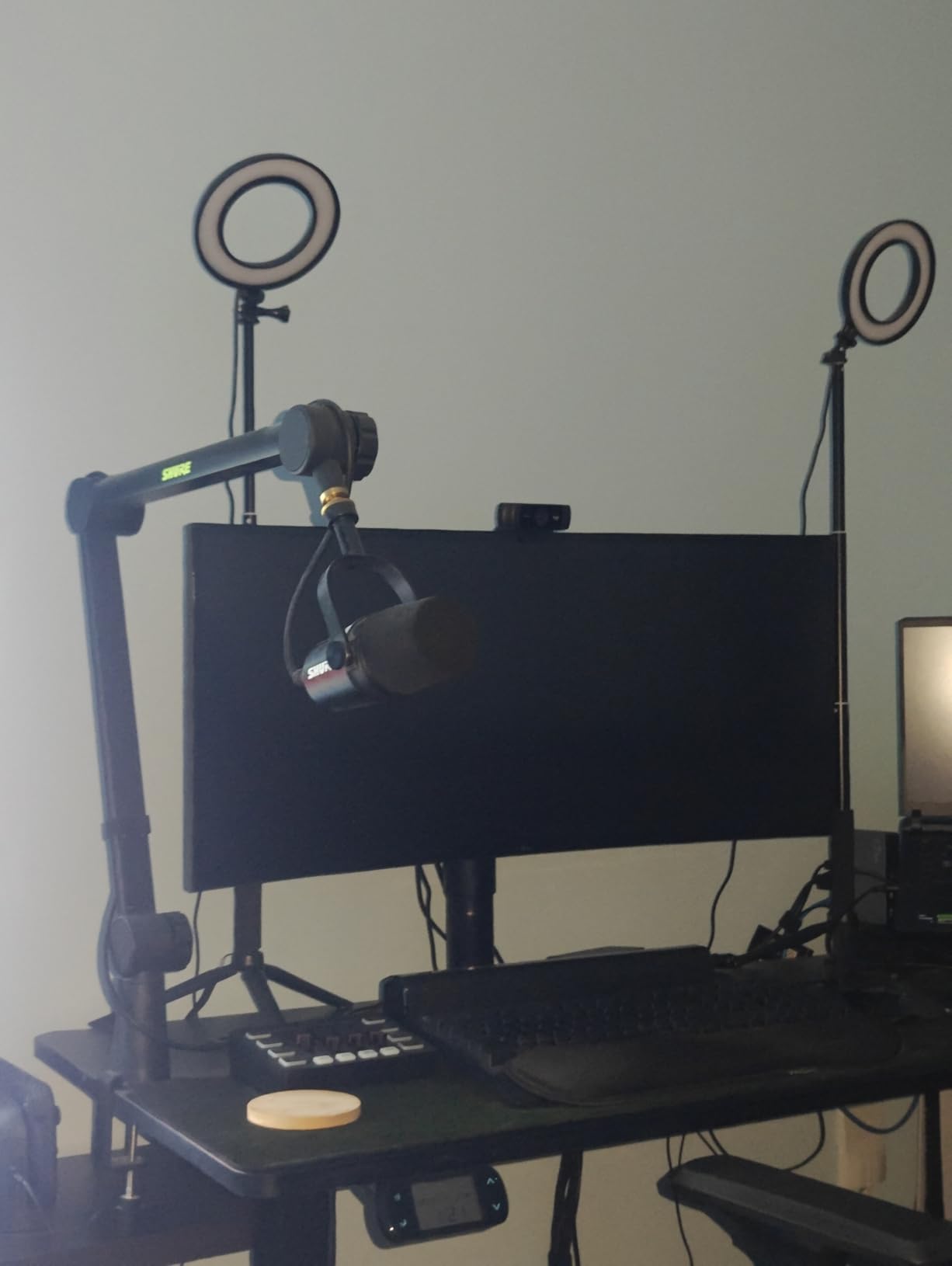 Shure by Gator Deluxe Articulating Desktop Podcasting Mic Boom Arm with Cable Management Channel; (SH-BROADCAST1) customer photo 1