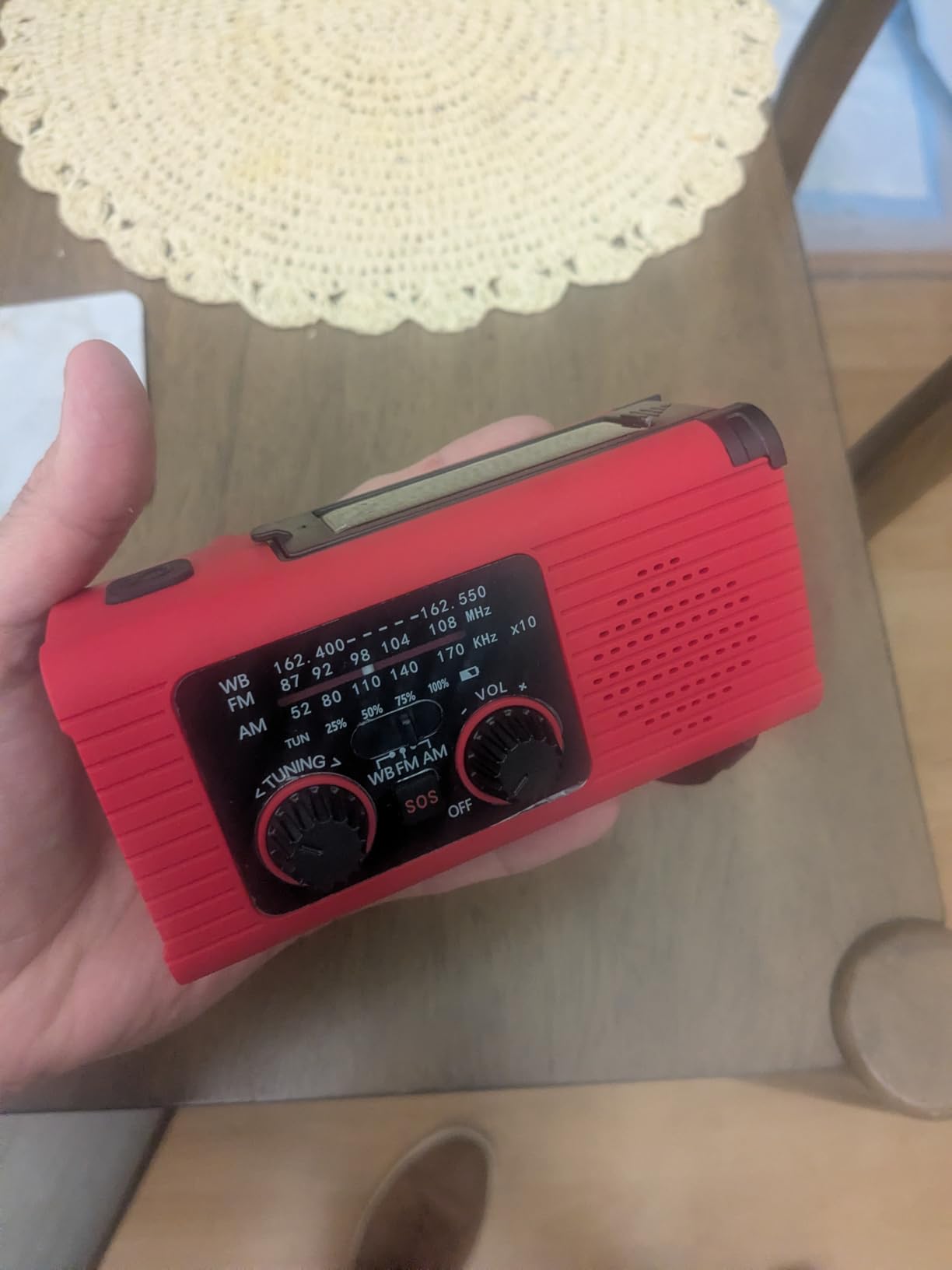 Emergency Weather Radio, 4000mAh NOAA Weather Alert Radio Solar Charging, Hand Crank & USB Charged, AM/FM with LED Flashlight, Reading Lamp, SOS Alarm, Headphone Jack for Outdoor Indoor customer photo 2