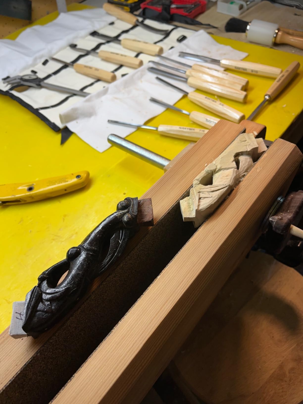 Wood Carving Kit, 12 PCS Wood Carving Set - Wood Carving Tools with Canvas Case, Sharp CR-V 60 Steel Blades, Wood Chisel Sets for Beginners and Professionals customer photo 1