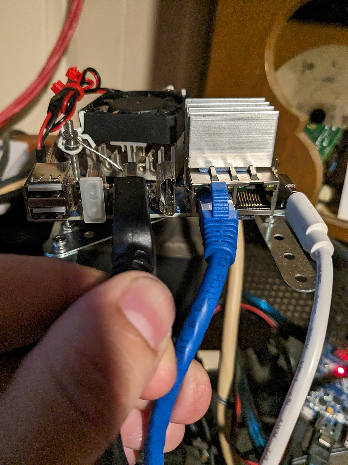 Orange Pi 5 Plus 16GB Rockchip RK3588 8 Core 64 Bit Single Board Computer, 2.4GHz Frequency 8K Video Decoding Open Source Development Board Run Orange Pi OS, Android, Debian, Ubuntu (OPi 5 Plus 16G) customer photo 1