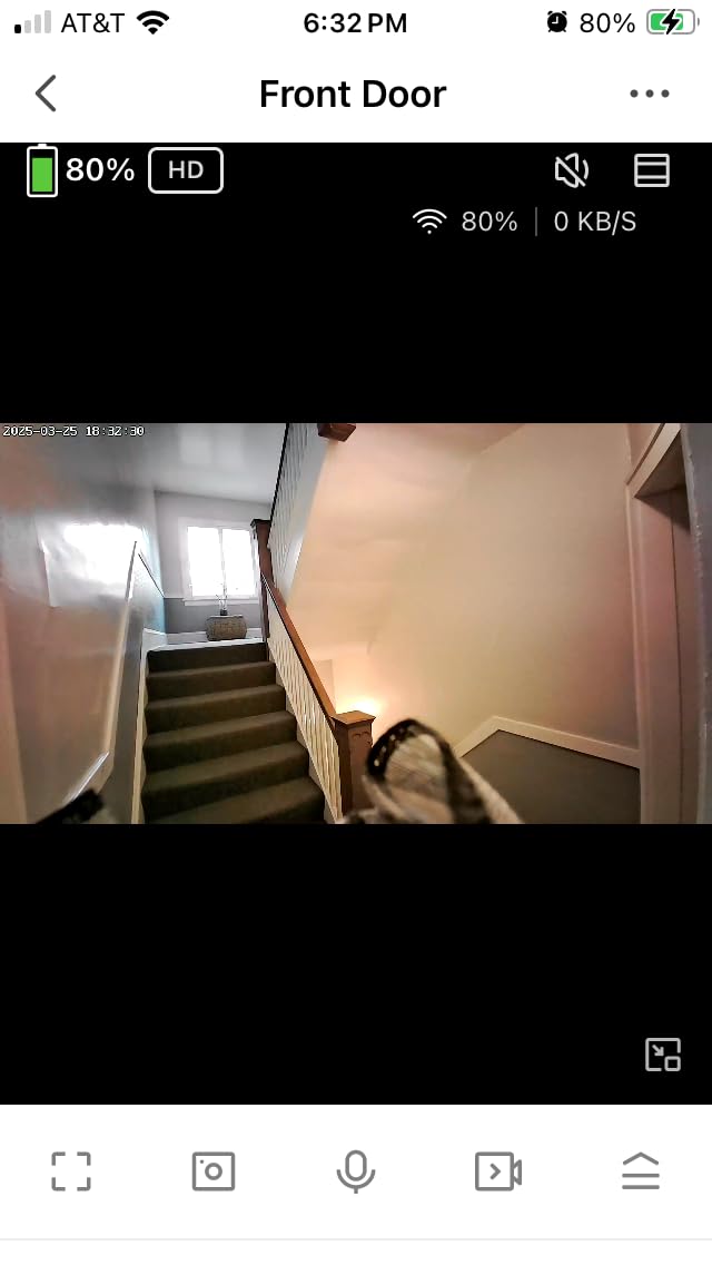 SimpliSafe Smart Alarm Wireless Indoor Security Camera customer photo 1