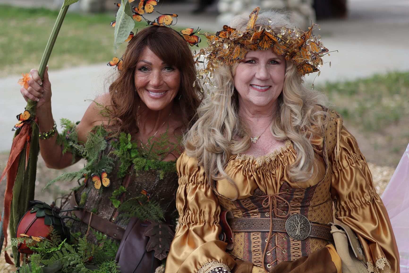 Canon EOS R100 Mirrorless Camera RF-S18-45mm F4.5-6.3 is STM Lens Kit, 24.1 Megapixel CMOS (APS-C) Sensor, 4K Video, RF Mount, Black customer photo 1