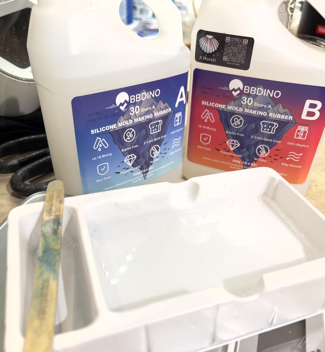 BBDINO Silicone Mold Making Kit, Liquid Silicone for Molds Making 30A Sapphire Blue, High Strength Silicon Rubber 4.4 lbs, 1:1 by Volume Ideal for Mold Casting of Resin/Jewelry/Candle/Concrete/Plaster customer photo 1