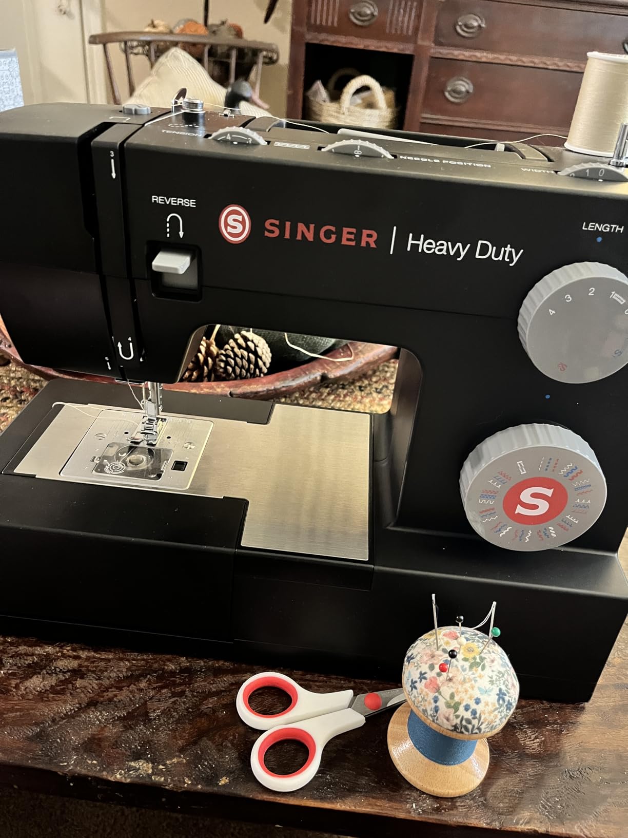 SINGER Heavy Duty 4432 High Speed Black Sewing Machine with Accessory Kit | Strong Motor with Enhanced Piercing Power, 110 Stitch Applications, Full Metal frame, 1-step Buttonhole & LED Light customer photo 1