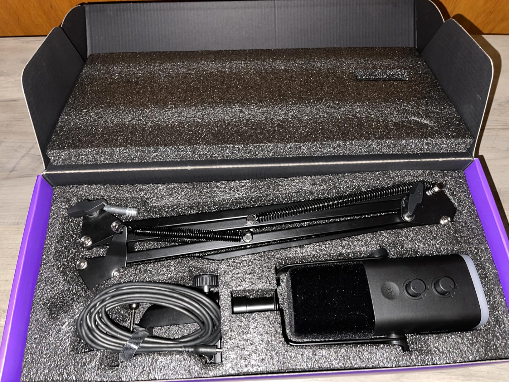 FIFINE XLR/USB Gaming Microphone Set, Dynamic PC Mic for Streaming Podcasting, Computer RGB Mic Kit with Boom Arm Stand, Mute Button, Headphones Jack, for Recording Vocal Voice-Over-AmpliGame AM8T customer photo 2