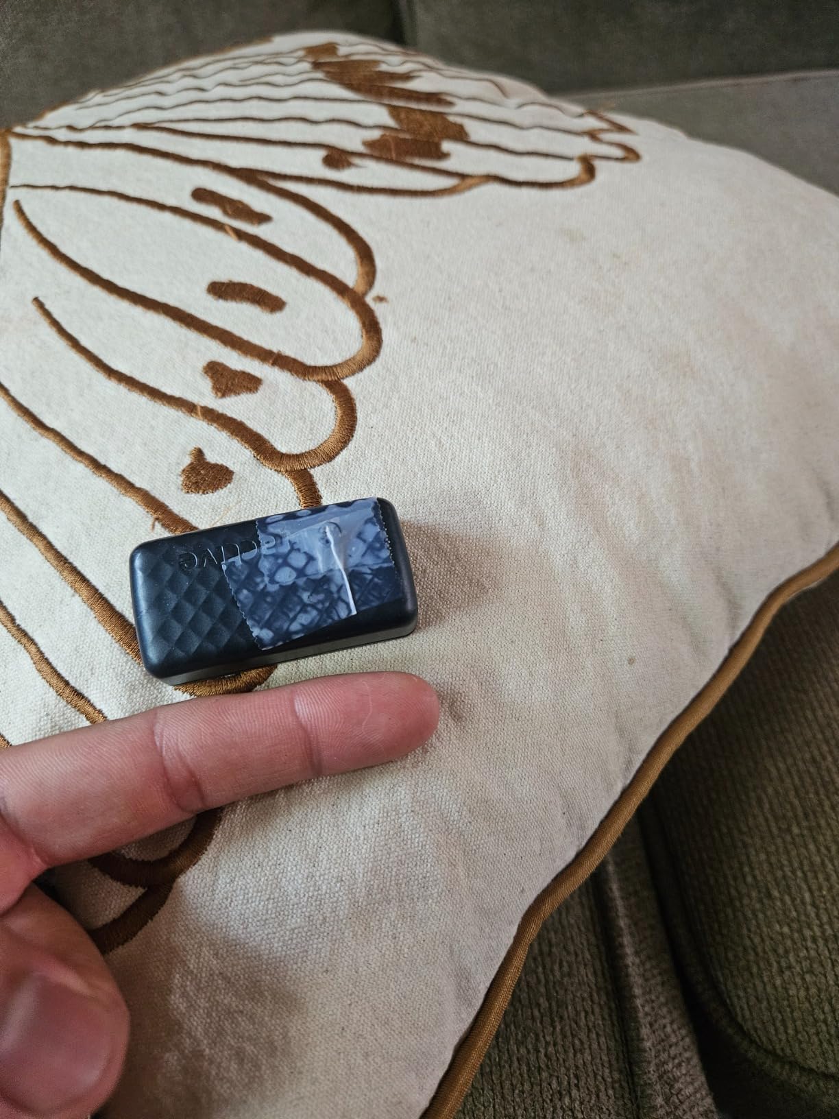 Tractive Smart Cat GPS Tracker | Real-Time Location & Wellness Monitoring for Cats 6.5 lbs+ | Territory & Location History | Up to 5-Day Battery | Breakaway Collar Included (Dark Blue) customer photo 2