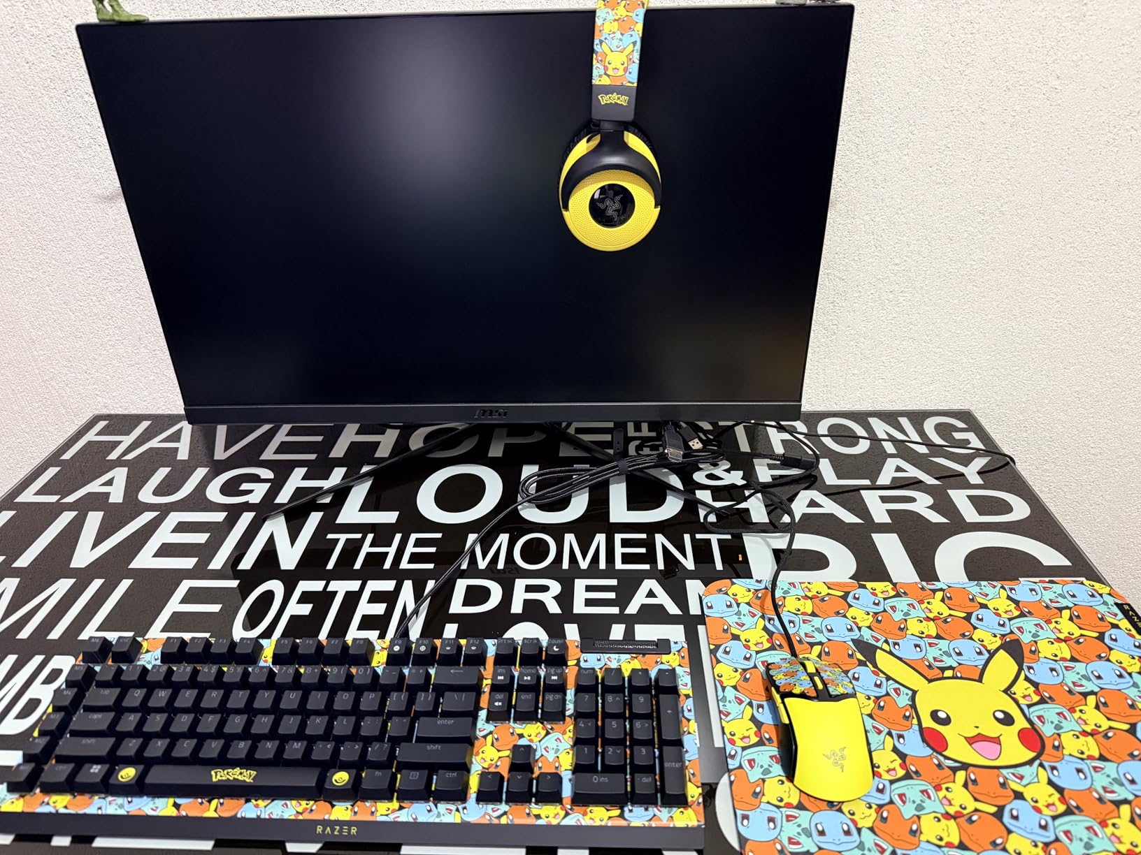 Razer BlackWidow V4 X Mechanical Gaming Keyboard: Yellow Switches Linear & Silent - 6 Macro Keys - Chroma RGB - Doubleshot ABS Keycaps - Roller & Media Keys - Snap Tap customer photo 1