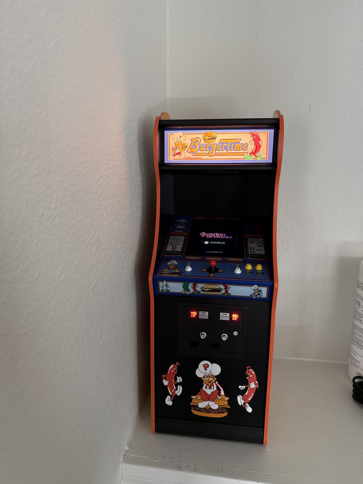 Numskull Quarter Arcades Teenage Mutant Ninja Turtles Collector's Edition Mini Arcade - 1/4 Scale Authentic Wooden Replica, Original ROM, Rechargeable Battery & 3W Speakers for Retro Enthusiasts customer photo 1