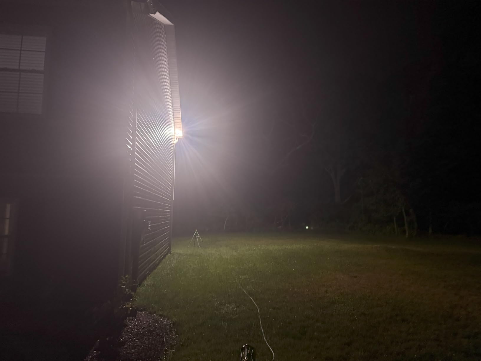 WYZE Floodlight Camera v2, Security Camera Outdoor, 2K HD with Color Night Vision, 2800-Lumen LEDs, 160° Wide View, 105dB Siren, Works with Alexa & Google Assistant, Wired, Free Expert Support customer photo 1