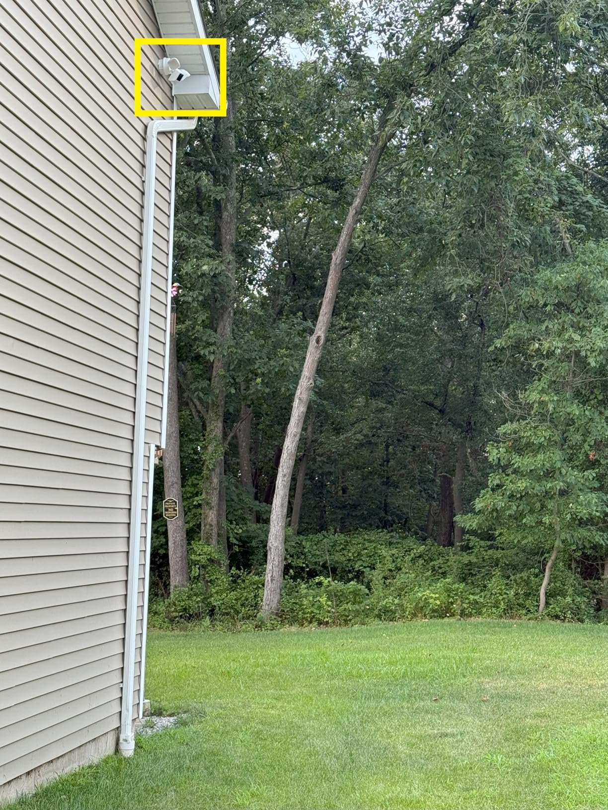 WYZE Floodlight Camera v2, Security Camera Outdoor, 2K HD with Color Night Vision, 2800-Lumen LEDs, 160° Wide View, 105dB Siren, Works with Alexa & Google Assistant, Wired, Free Expert Support customer photo 2