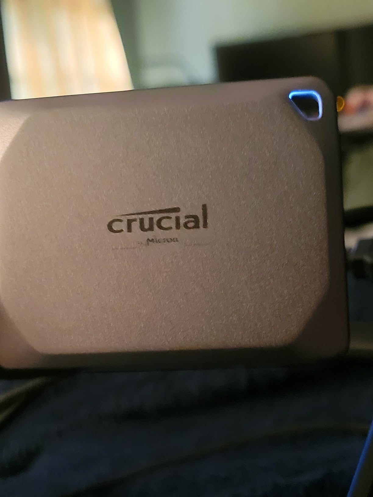 Crucial X9 Pro 1TB Portable SSD, Up to 1050MB/s Read & Write, USB 3.2 USB-C, External Solid State Drive, Durable Storage for PC & Mac, for Content Creators & Videographers, Silver - CT1000X9PROSSD902 customer photo 2