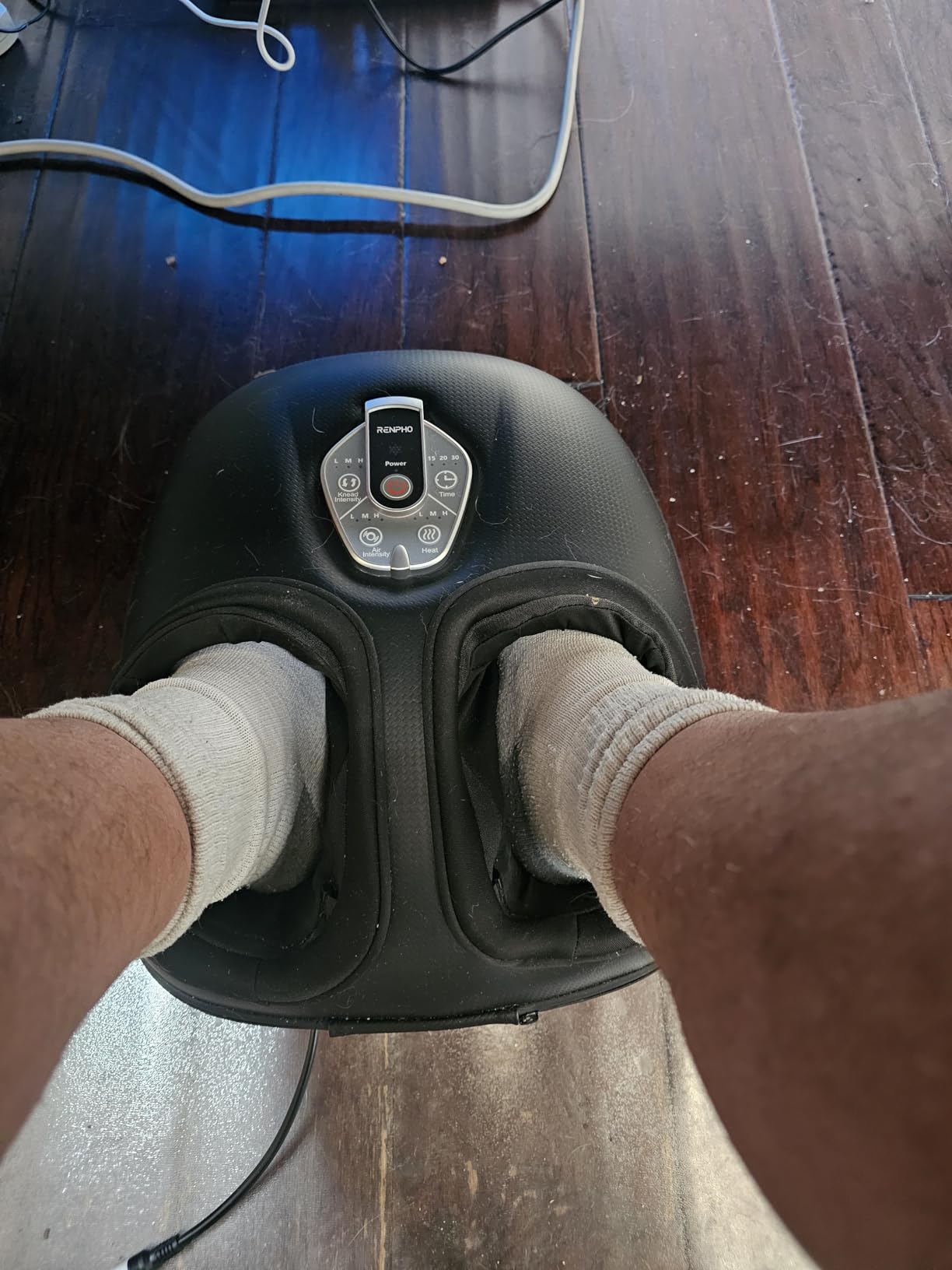 RENPHO Foot Massager Machine with Heat [2026 Upgraded], Shiatsu Foot Massager for Plantar Fasciitis, Birthday Gifts for Women Men, Cordless Control, FSA Eligible HSA Store Eligible Massager, Black customer photo 2