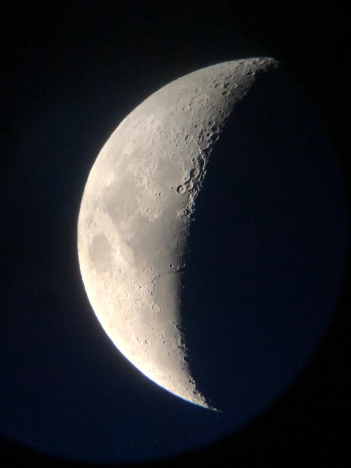 Celestron StarSense Explorer 150AZ App-Enabled Telescope - 150mm Tabletop Dobsonian with Smartphone Dock & StarSense App customer photo 1