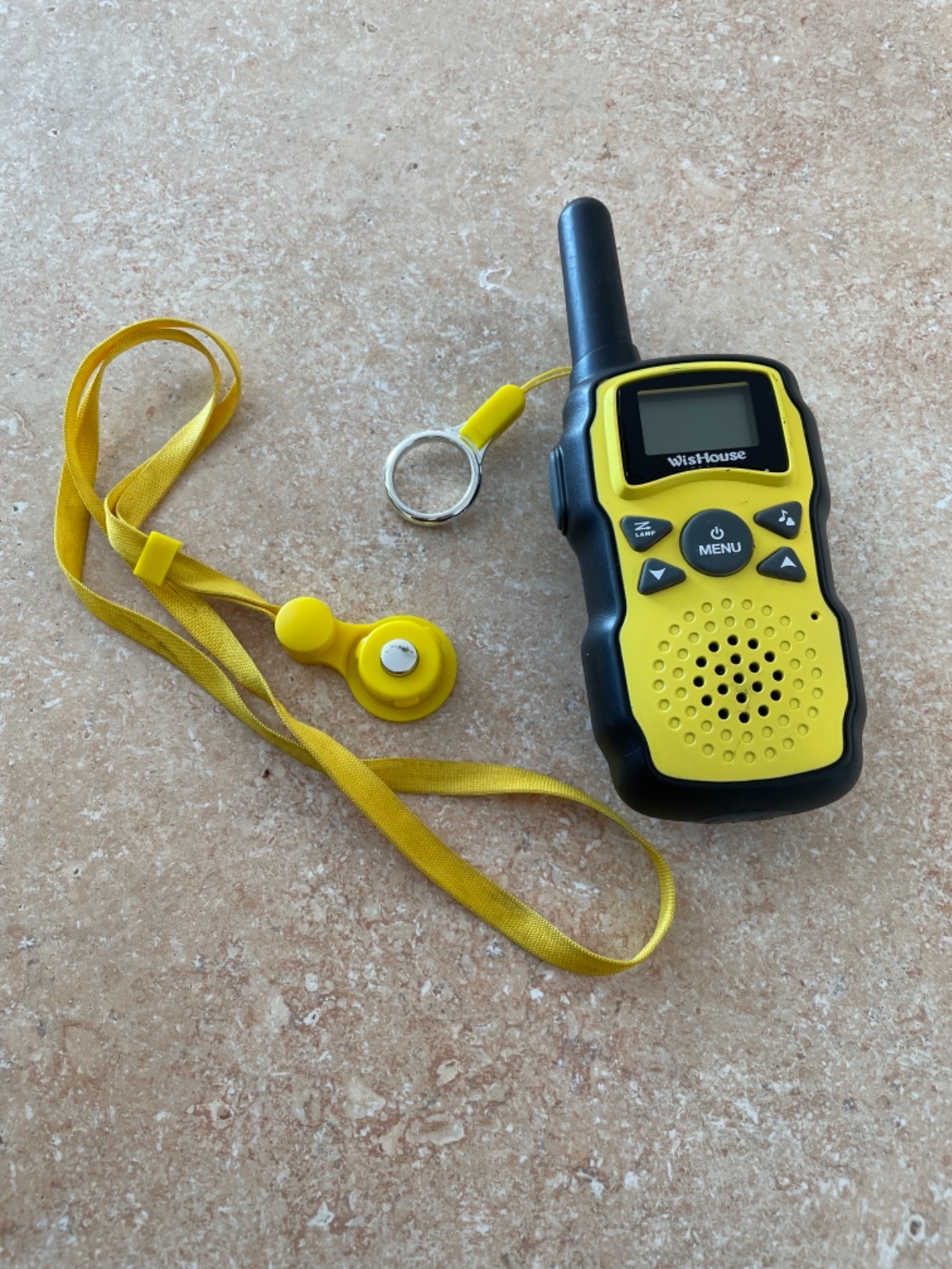 Wishouse Walkie Talkies Rechargeable for Kids Adults Long Range,Xmas Birthday Gift for Boys Girls 3 4 5 6 7 8 9 10 Year Old,Hiking Camping Gear Games Ideas Toys with Flashlight,VOX,Easy to Use 4 Pack customer photo 1