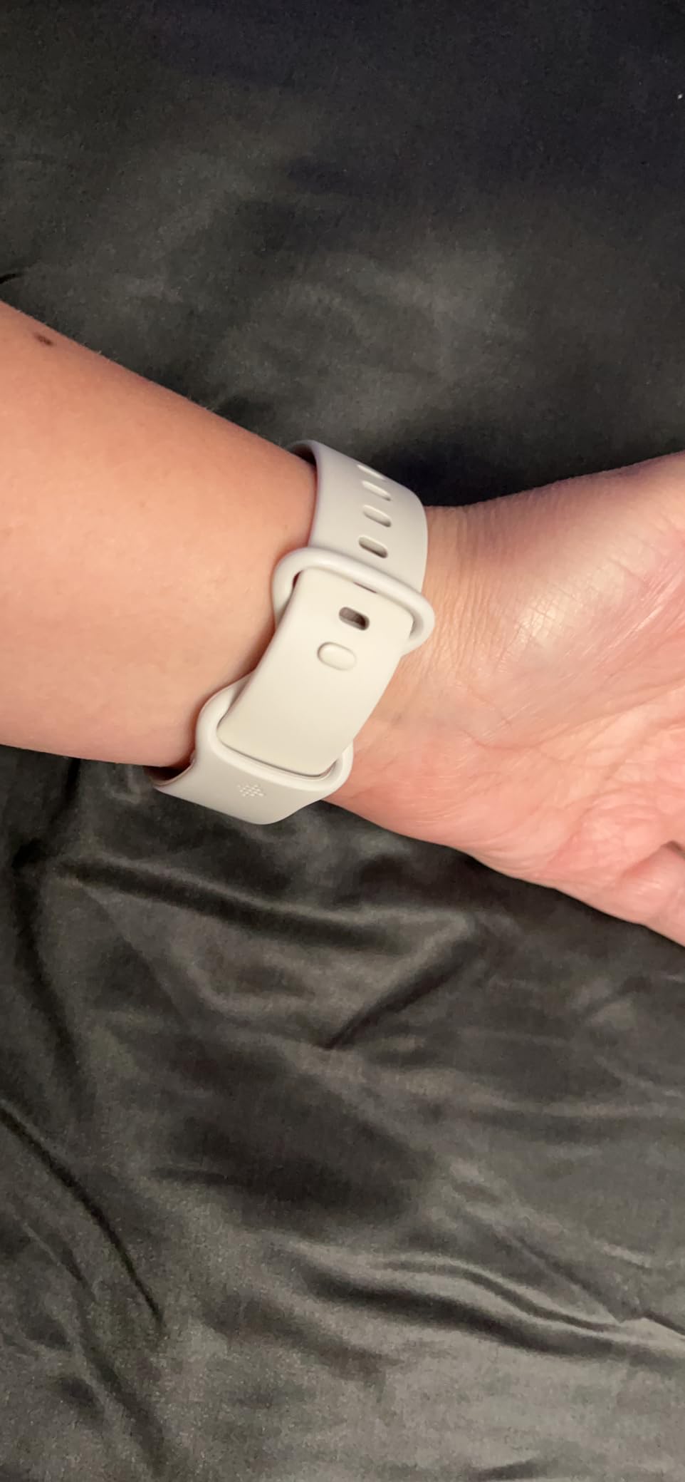 Fitbit Charge 6 Fitness Tracker with Google apps, Heart Rate on Exercise Equipment, 6-Months Premium Membership Included, GPS, Health Tools and More, Porcelain/Silver, One Size (S & L Bands Included) customer photo 1