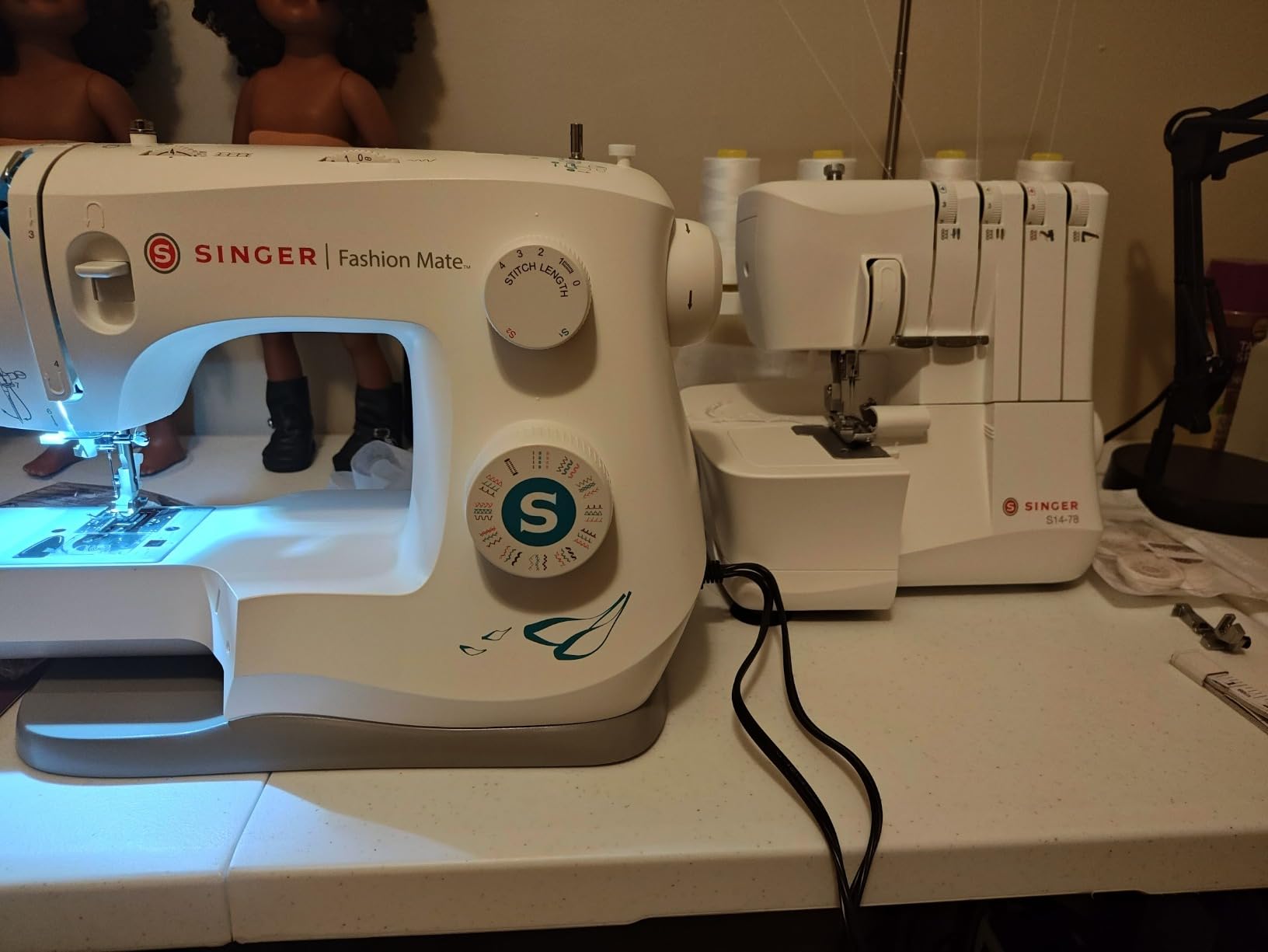 SINGER S14-78 Serger with Accessory Kit | Overlock Machine with 2-3-4 Stitch Capability, 1200 Stitches/Minute, Differential Feed, LED Light & Free Arm, White customer photo 2