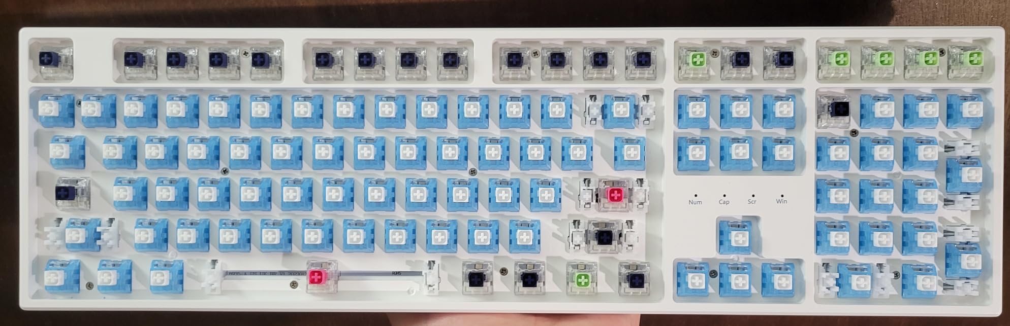 Redragon K668 RGB Gaming Keyboard, 108 Keys Wired Mechanical Keyboard w/Extra 4 Hotkeys, Sound Absorbing Foams, Upgraded Hot-swappable Socket, Mixed Color Keycaps x 2 Sets, Red Switch customer photo 2