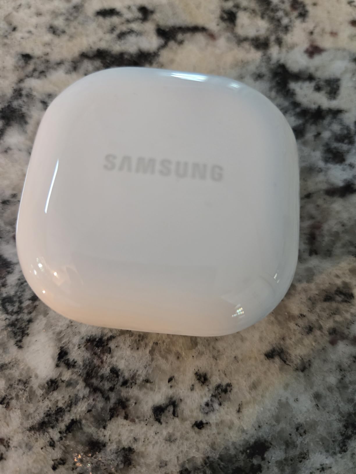 Samsung Galaxy Buds FE True Wireless Bluetooth Earbuds, Comfort and Secure in Ear Fit, Auto Switch Audio, Touch Control, Built-in Voice Assistant, Graphite [US Version, 1Yr Manufacturer Warranty] customer photo 1