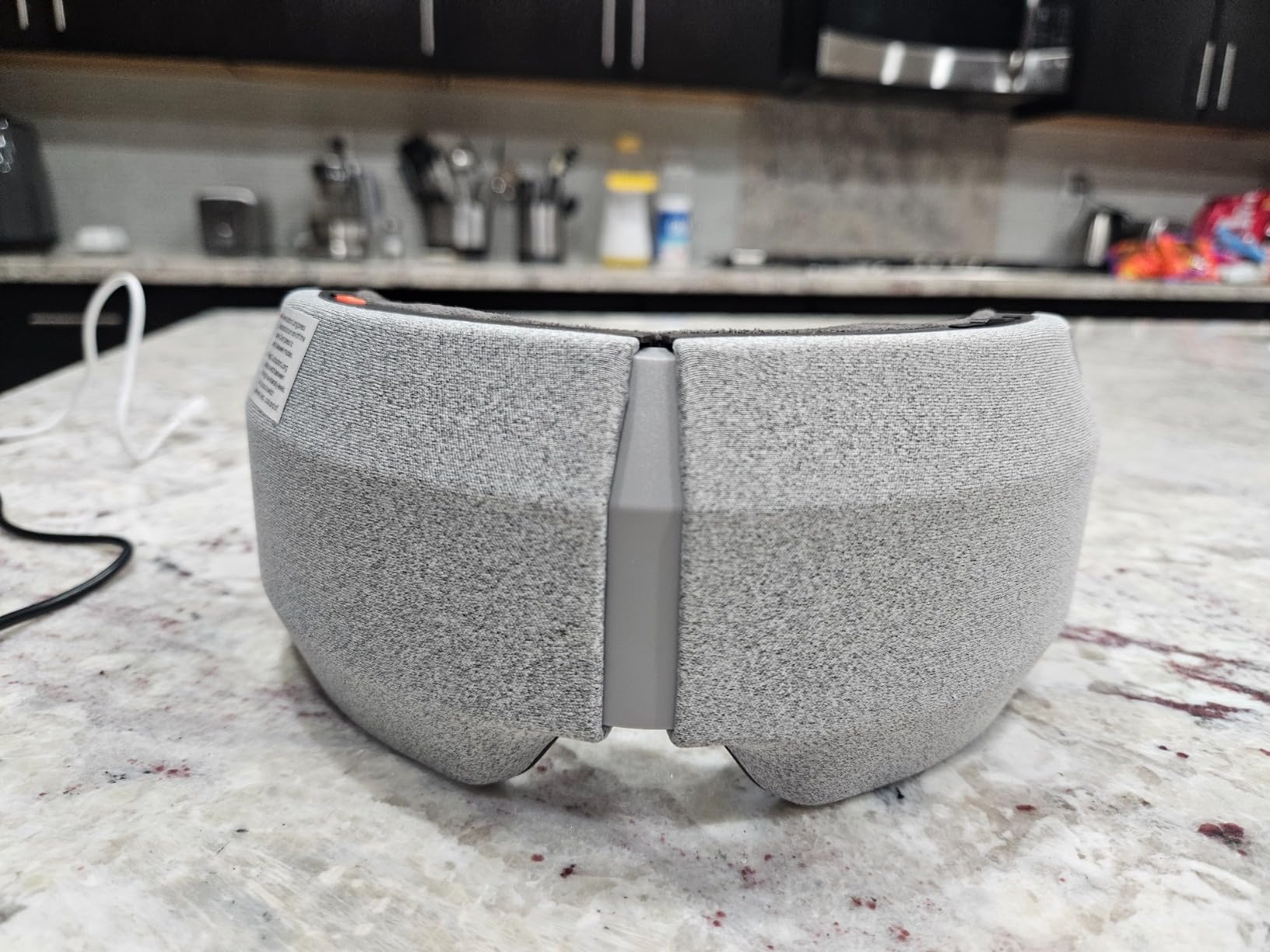 Sharper Image RealTouch Eye Mask, Hot + Cold Massager, Air Compression, Puffy Under Eye Aid, Bluetooth Music, USB-C Rechargeable, Headache Stress & Anxiety Relief customer photo 2