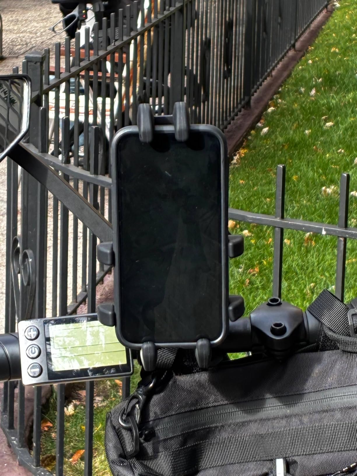 BRCOVAN Motorcycle Phone Mount Holder with Vibration Dampener, Anti-Shake Handlebar Cellphone Cradle for Bike Bicycle Scooter ATV customer photo 1