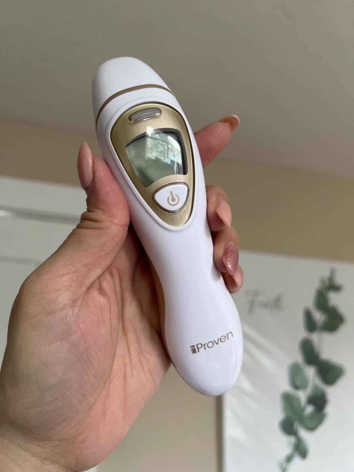 iProvèn Pro Series | Ear Thermometer with Non-Touch Forehead Function | Superior Accuracy for Adults, Kids, Babies | Premium Digital Thermometer for Adults and All Ages customer photo 2
