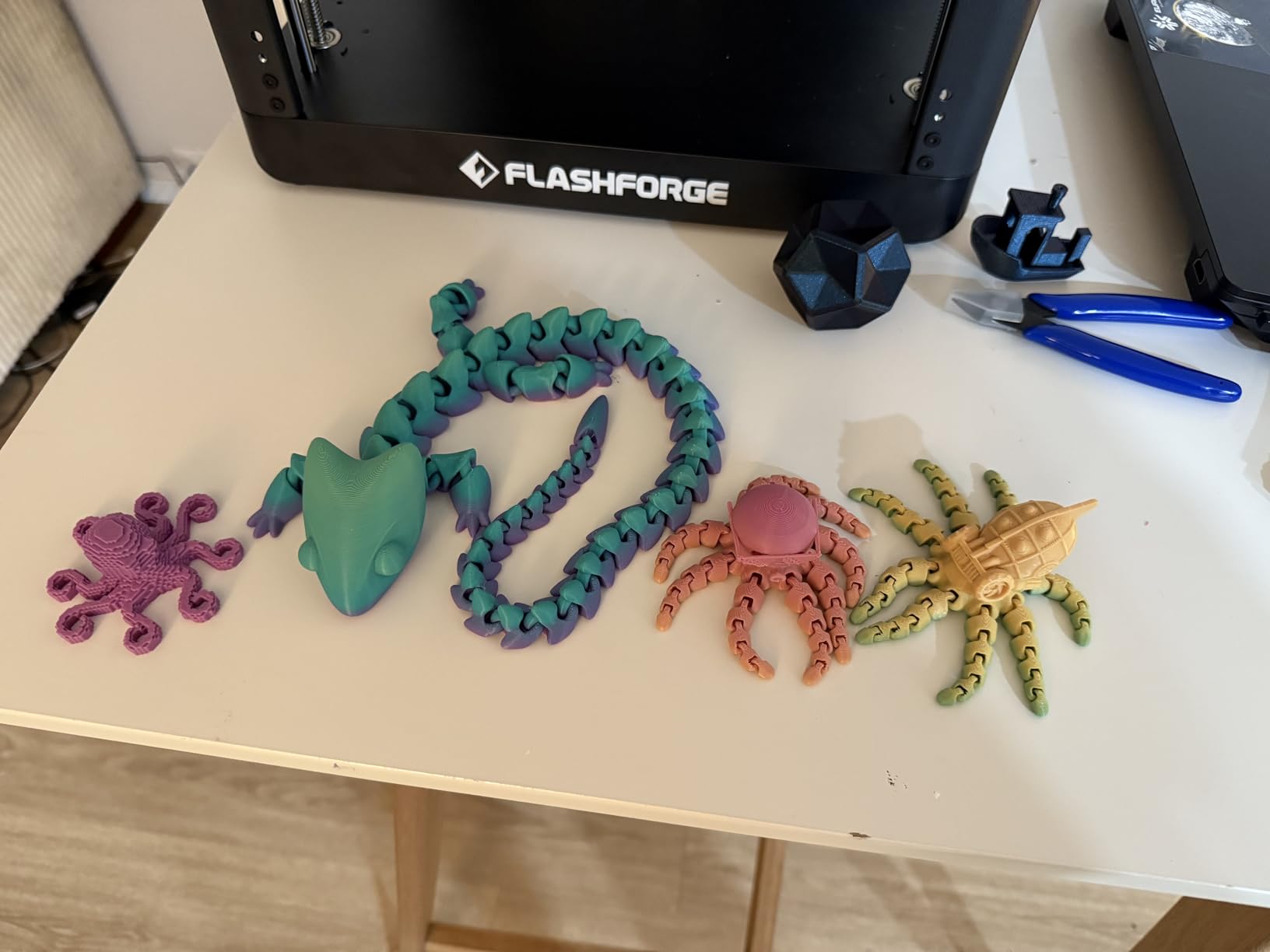 FLASHFORGE Adventurer 5M 3D Printer, 600mm/s High-Speed, 1 Click Fully Auto Leveling, Upgraded Direct extruder Quick Detachable 280°C Nozzle, Dual-Sided PEI Coating Plate, Print Size 220x220x220mm customer photo 1