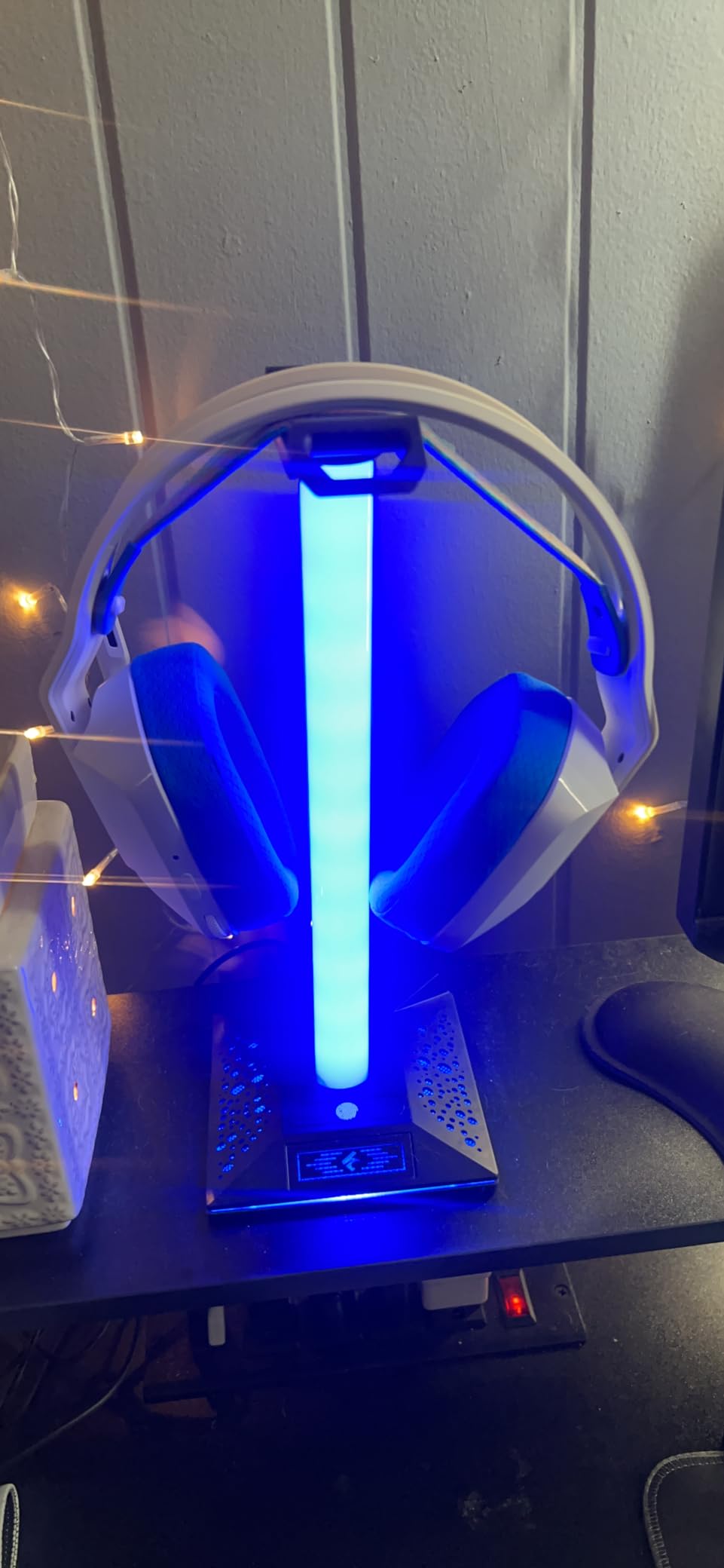 Gaming Headphone Stand PC Accessories - RGB Headset Stand with 2 USB Charger, Cool LED Headphone Holder PC Gaming Accessories for Boys Men Gamers, Computer Game Hardware for Desk customer photo 2