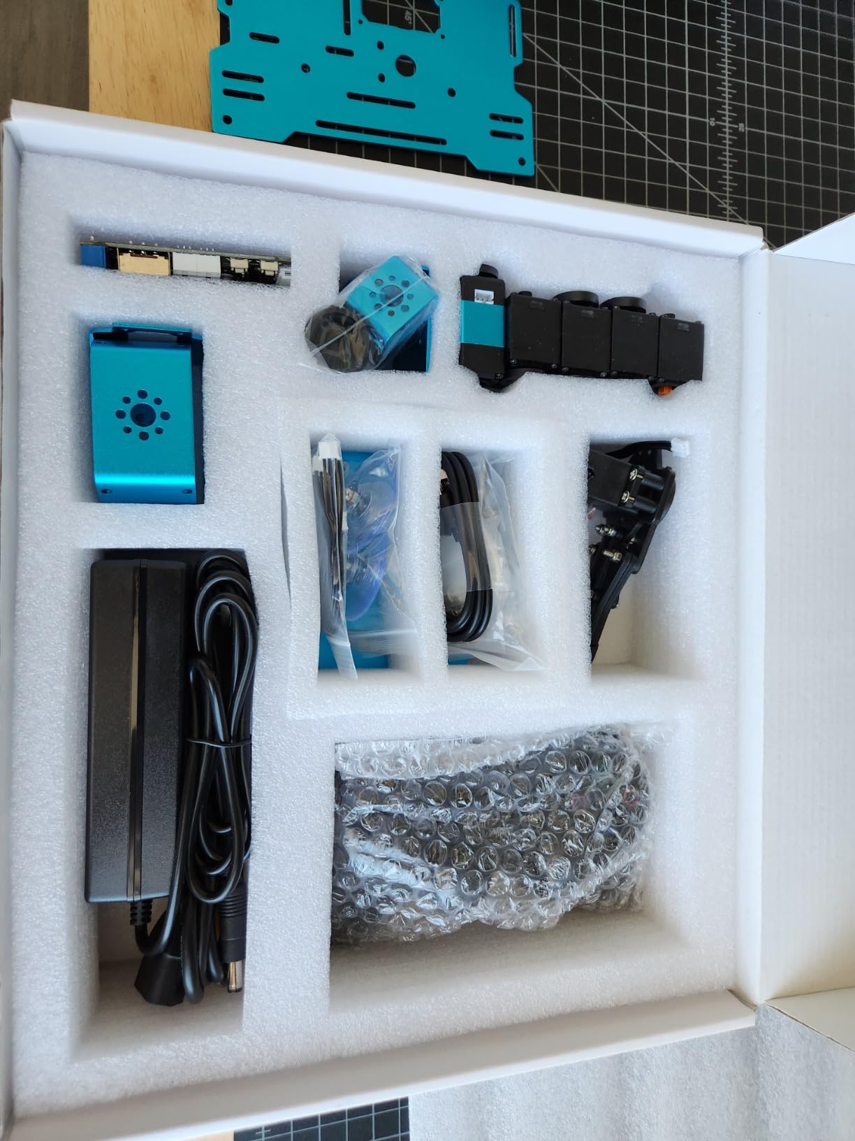 Robotic Arm for Arduino Coding Programming 6DOF STEM Educational Building Robot Arm Kits, 6 AXIS Full Metal Robotic Arm Wireless Controller/PC/App/Mouse Control (Assembled) customer photo 1