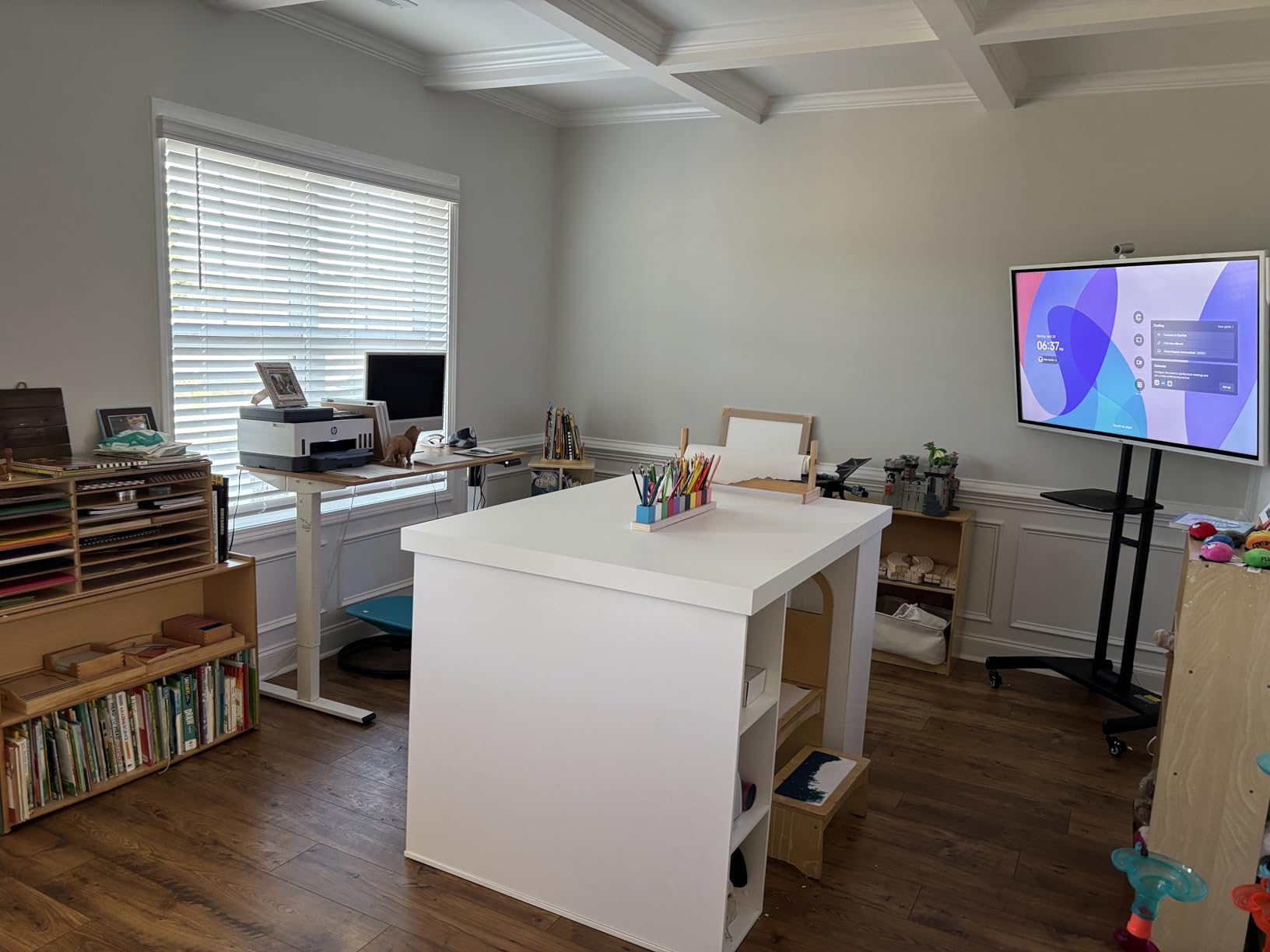 S1 4K UHD Smart Board, 55 Inch Digital Whiteboard for Office and Classroom, Electronic Presentation Meeting Device for Hybrid Work, Interactive Touchscreen Display, Chrome OS and 250+ Free Apps customer photo 1