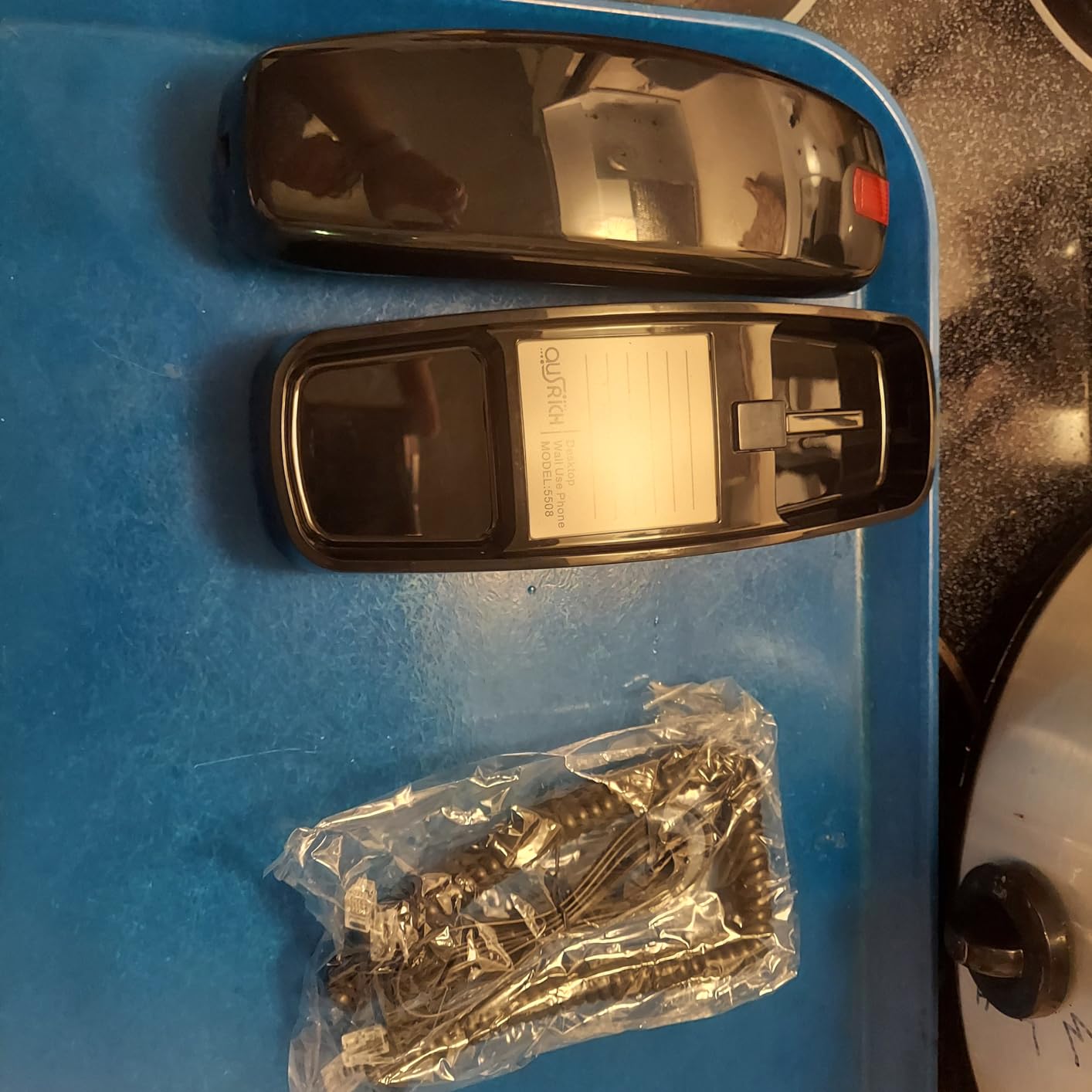 Big Button Phone for Seniors, Large Button Phones for Elderly with Picture, Hand-Free Corded Phone with LED Call Alert, Adjustable Volume and 3 One-Touch Dialing for Elderly People, White customer photo 2