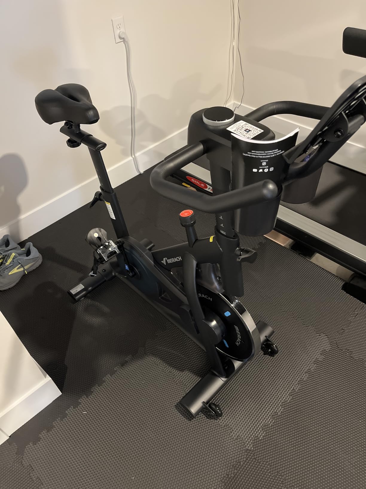 MERACH Exercise Bike, Brake Pad Stationary Bike with Exclusive App, Low Noise Indoor Cycling Bike customer photo 2