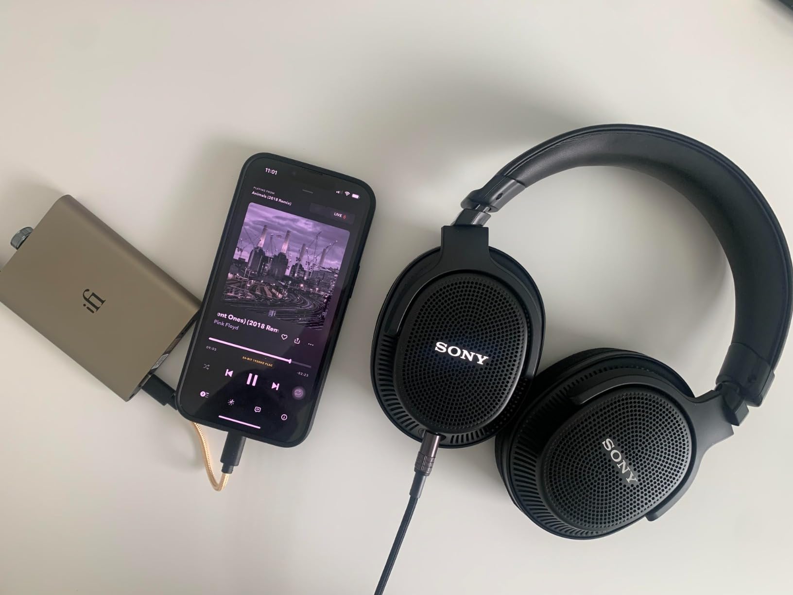 iFi hip-dac3 - Portable Hi-Res DAC/Headphone Amp - True Balanced Circuit, 400mW Output, Dual USB-C, PCM 384kHz/DSD256/MQA Decoding, XBass Analog Enhancement, PowerMatch, iEMatch & up to 12hrs Playtime customer photo 1