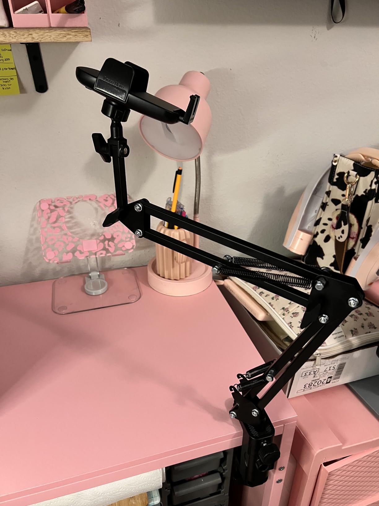 LISEN Gooseneck Phone Holder for Bed Desk [3rd Upgrade] Cell Phone Stand for Desk Bed Gaming Accessories,Gifts for Men Seniors Tech Magic Arm Mount for Recording Filming Laying Down Flexible Arm Clamp customer photo 2