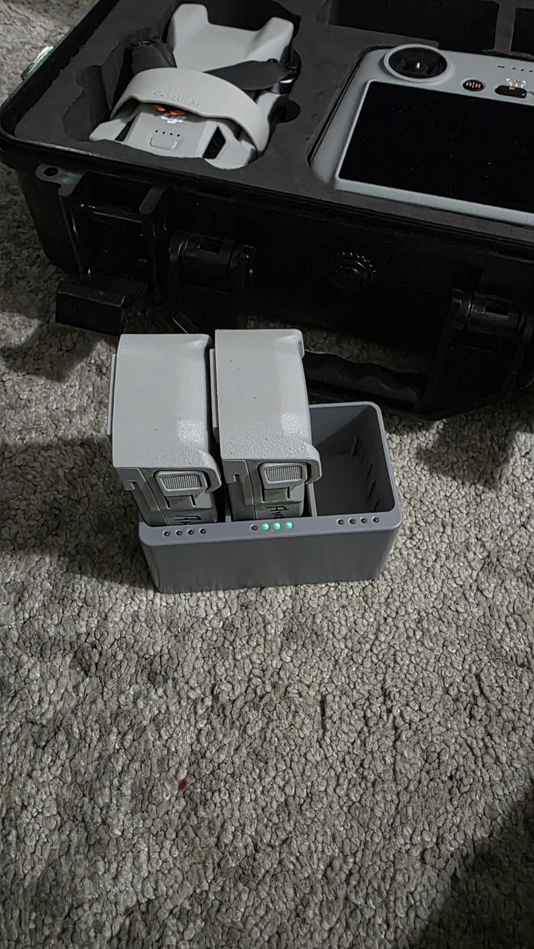 Professional Mini 4 Pro Hard Case, Waterproof Travel Carrying Case Bag for DJI Mini 4/3 Pro, with RC-N2/RC 2 Remote & Accessories customer photo 2