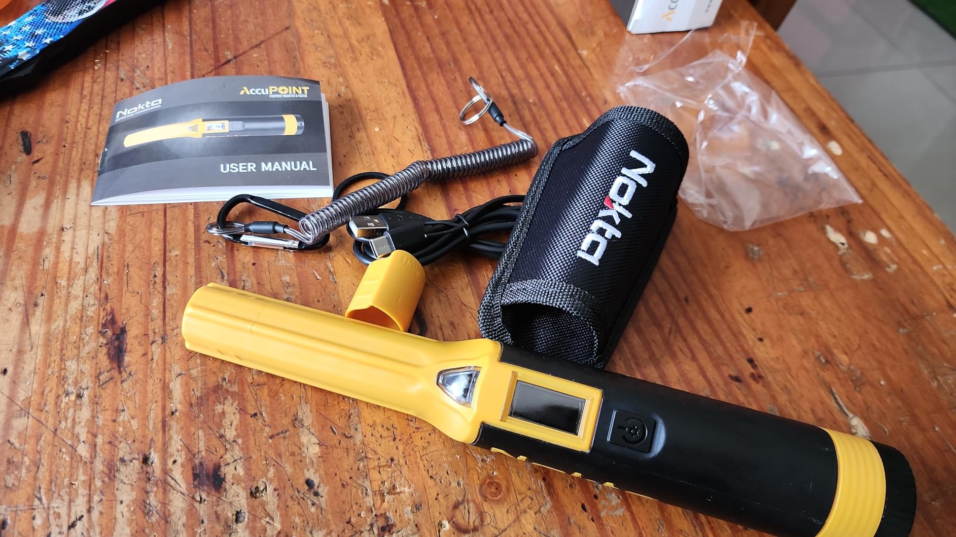 NOKTA AccuPOINT Metal Detector Pinpointer, Professional Waterproof Handheld Pin Pointer Wand with Color LCD Screen, Gold & Iron Tones NOKTA DETECTION TECHNOLOGIES customer photo 1