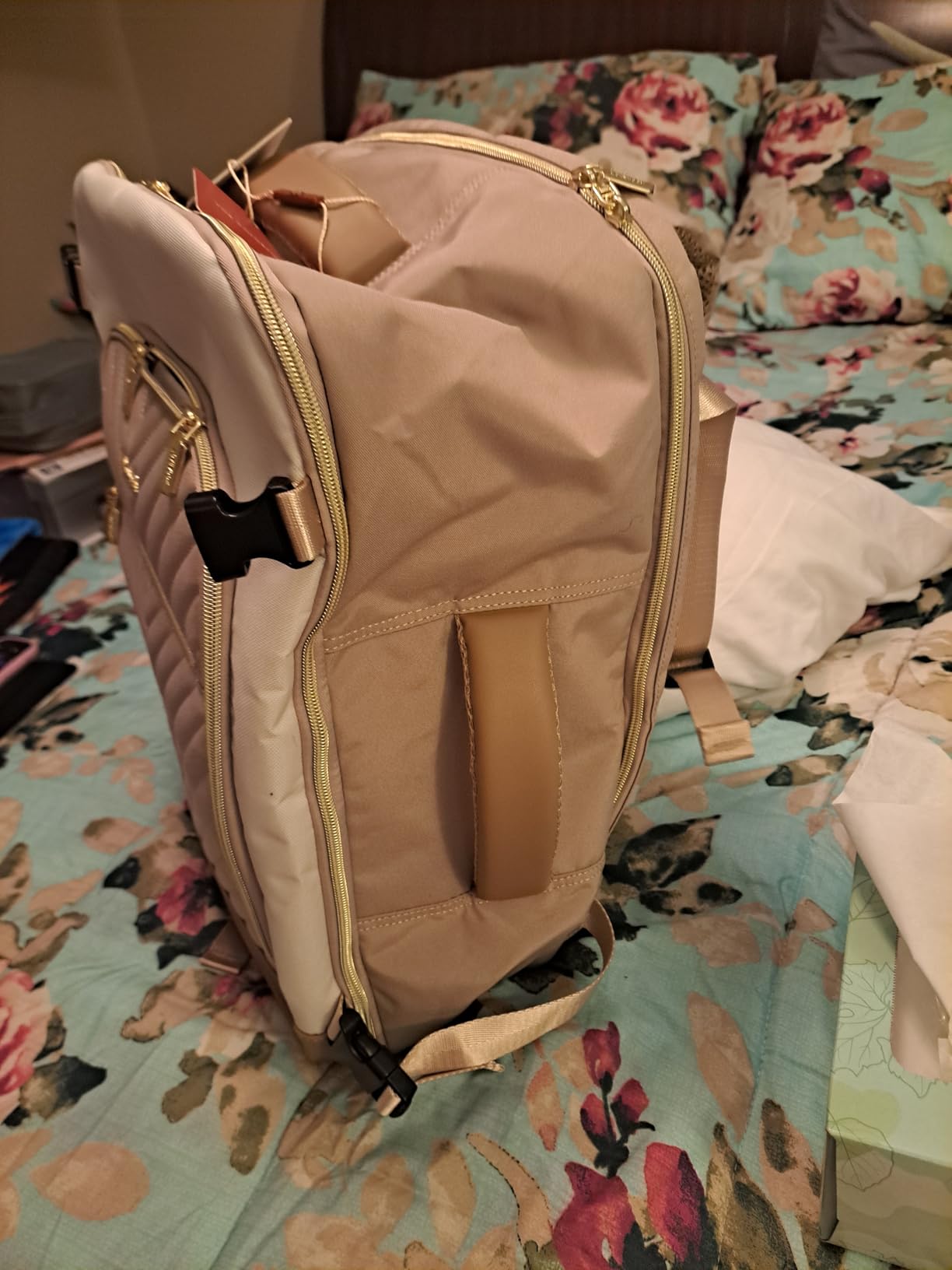 LOVEVOOK Large Travel Backpack for Women, TSA Carry on Backpack for Airplanes, 40L Personal Item Travel Bag for Women fits 17