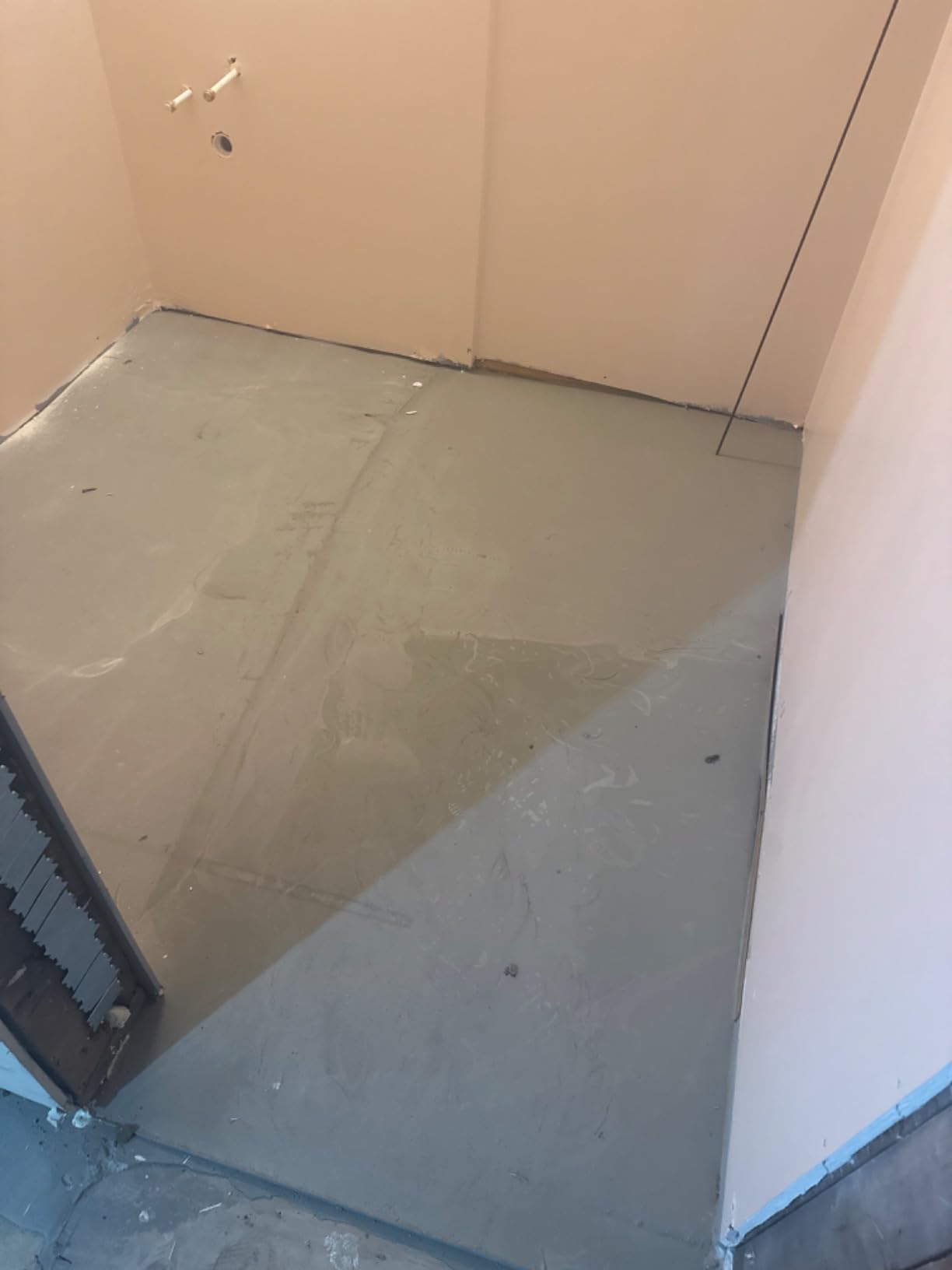 VEVOR Floor Heating Mat,10 Sq.ft. 14F-113F Electric Radiant Floor Heated Warm System with Digital Floor Sensing Thermostat, 110-120V Includes Installation Monitor, Adhesive Back for Easy Installation customer photo 2