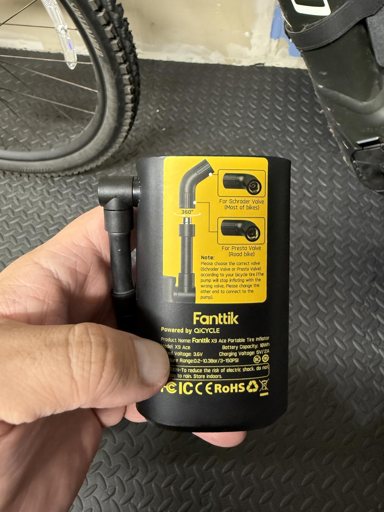 Fanttik X9 Ace Mini Bike Pump, 32s Fast Inflate Bike Pump with Gauge, 150PSI Electric Air Pump with Presta and Schrader Valve, Suitable for Mountain Bike, Road Bike, Electric Bike, MTB customer photo 2