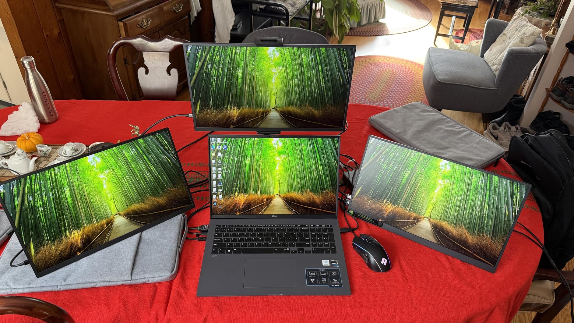 UGREEN Thunderbolt 4 Dock 8-in-1 40Gbps TB4 Hub 3 x TB 4 Dual 4K@60Hz or Single 8K Display, 85W Charging, Gigabit Ethernet, 3 x USB A 3.2. Revodok Max 208 for Mac M1/M2/M3/M4 Pro/Max customer photo 2